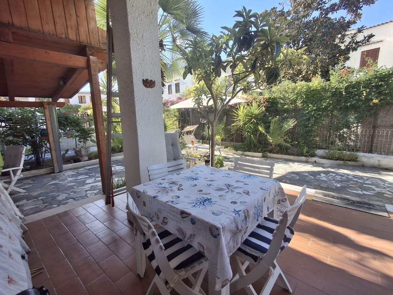 STUPENDO PIANO TERRA CON AMPIO GIARDINO PRIVATO — foto 11
