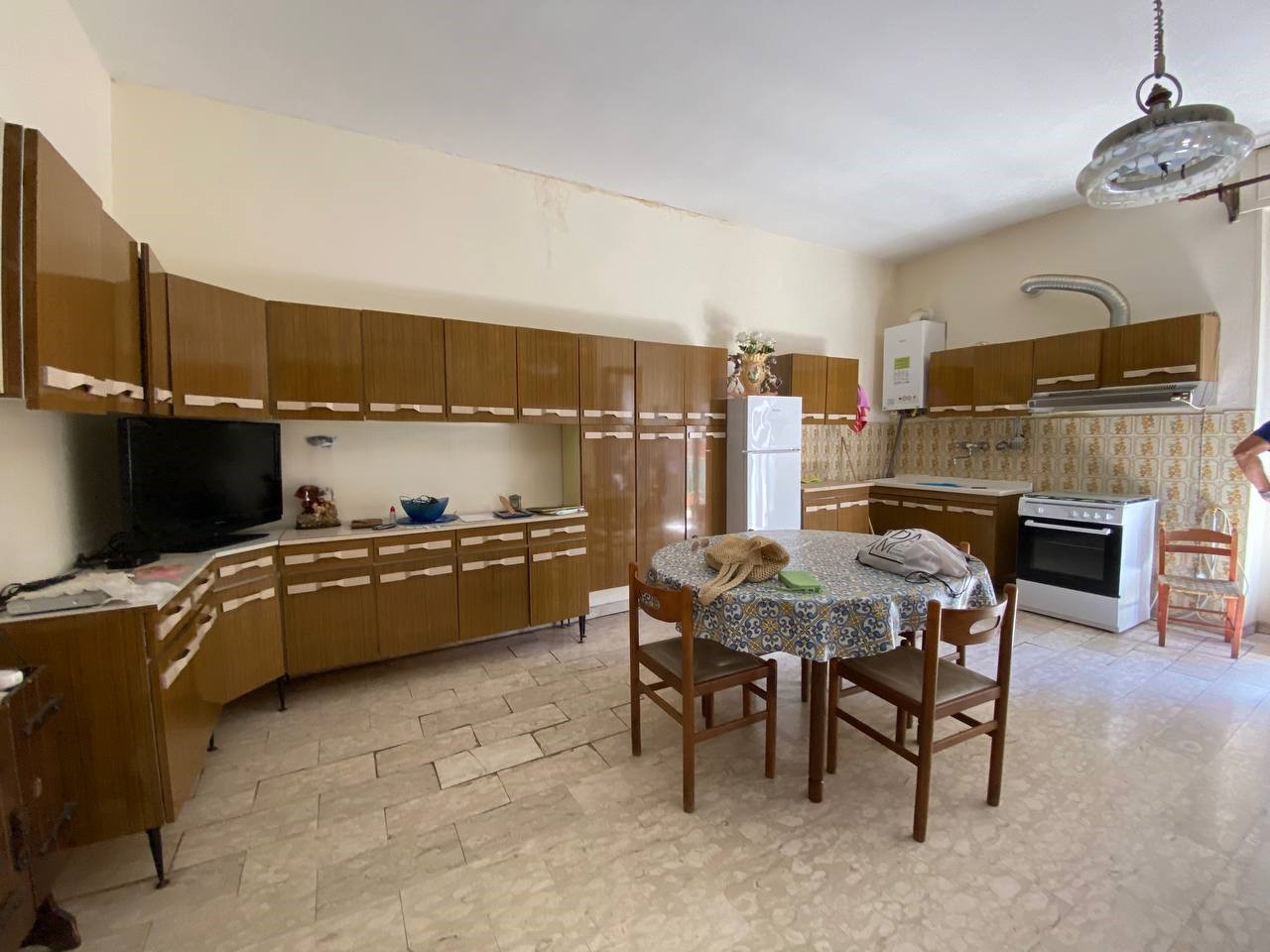 SOLUZIONE INDIPENDENTE CON TERRAZZO E LOCALE AL PIANO TERRA — foto 9