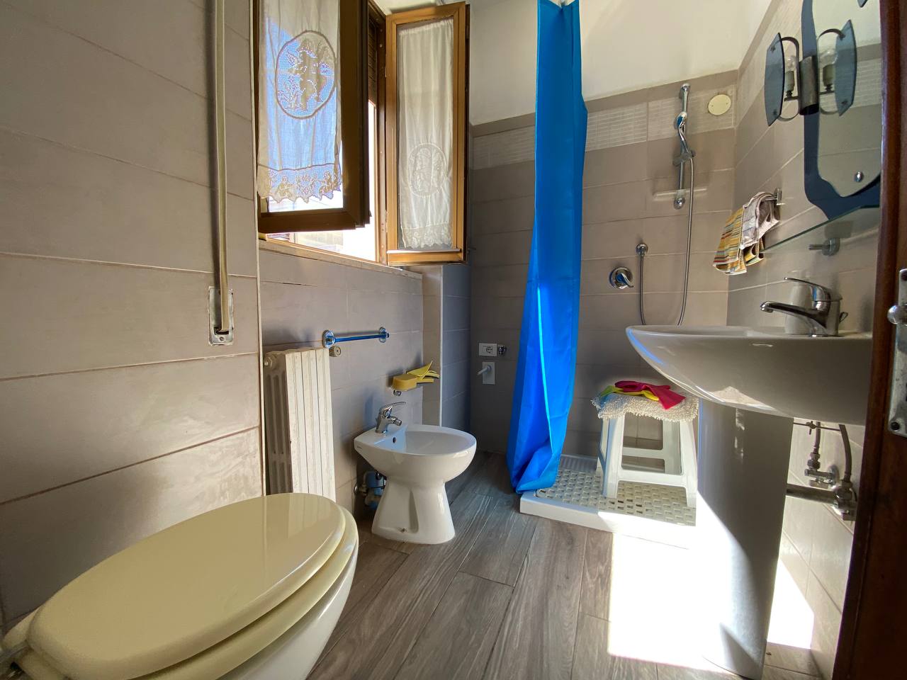 SOLUZIONE INDIPENDENTE CON TERRAZZO E LOCALE AL PIANO TERRA — foto 13