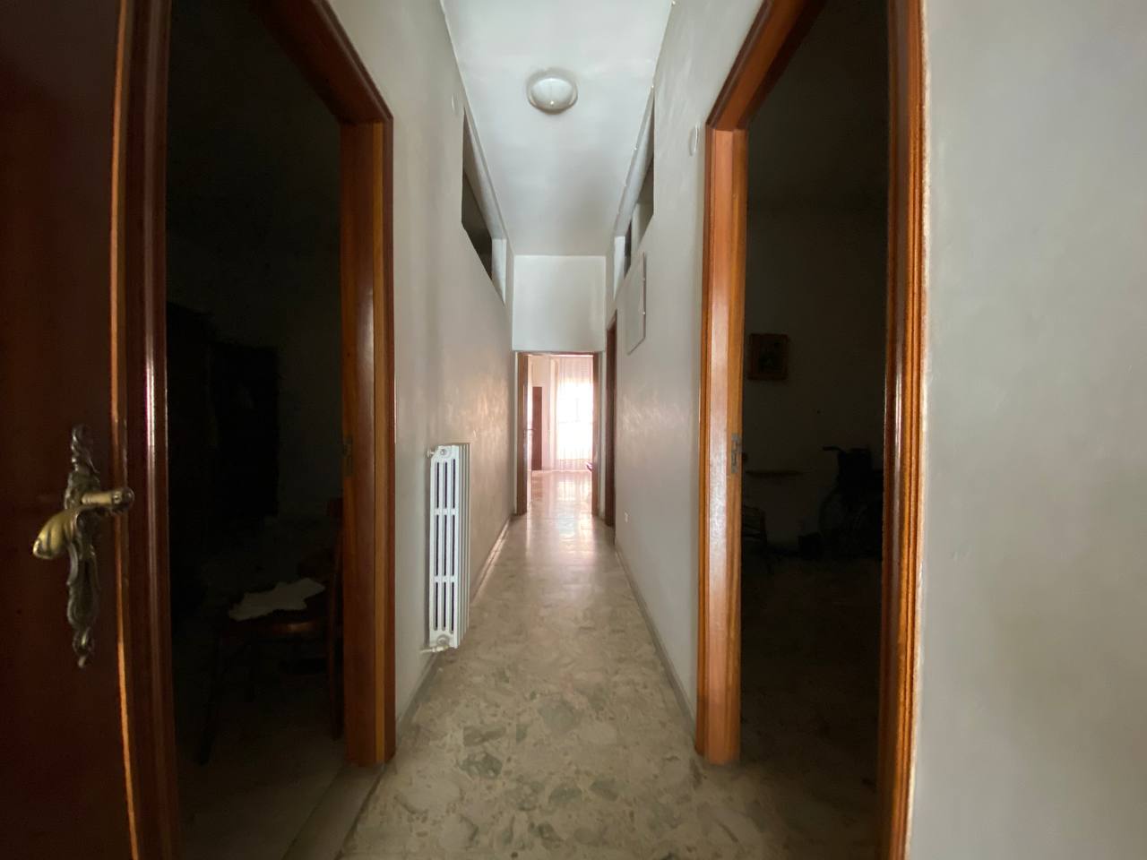 SOLUZIONE INDIPENDENTE CON TERRAZZO E LOCALE AL PIANO TERRA — foto 14