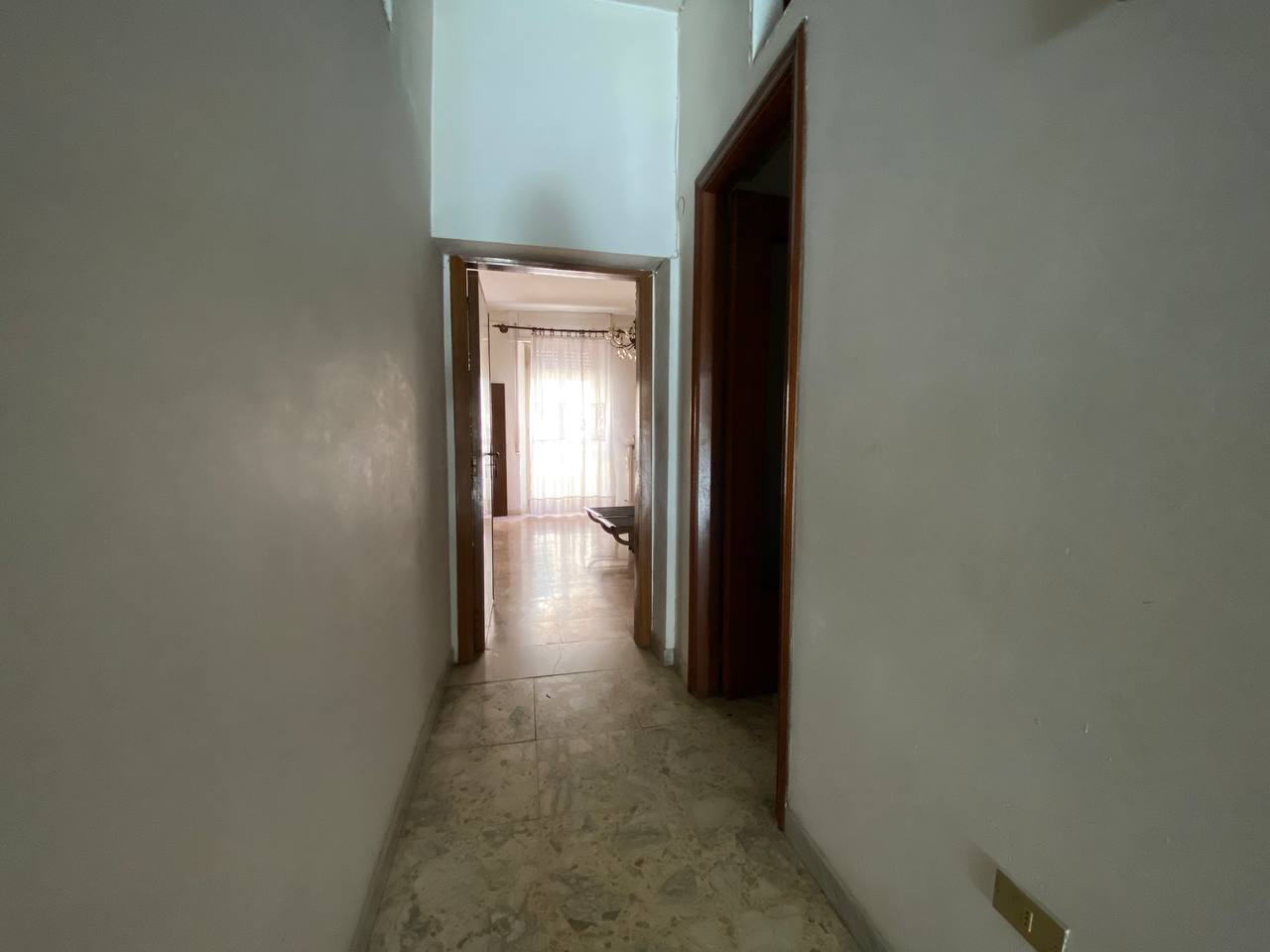SOLUZIONE INDIPENDENTE CON TERRAZZO E LOCALE AL PIANO TERRA — foto 15